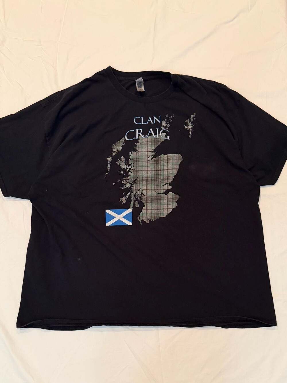Gildan Heavy Cotton Clan Craig Scotland Map Tartan Graphic T-Shirt
